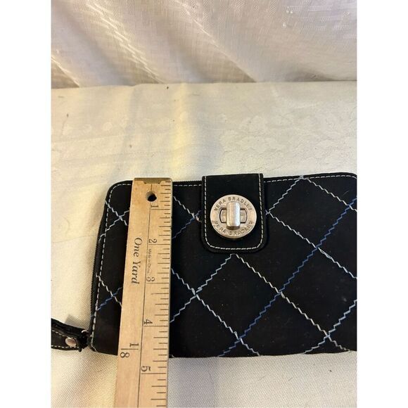 Vera Bradley VB Quilted Turn Key wallet Black Blue 8"x5" - Picture 4 of 6